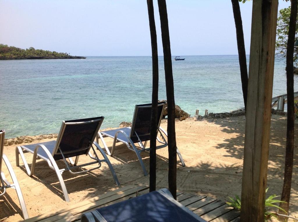 Half Moon Resort (Adults Only) West End Exteriör bild