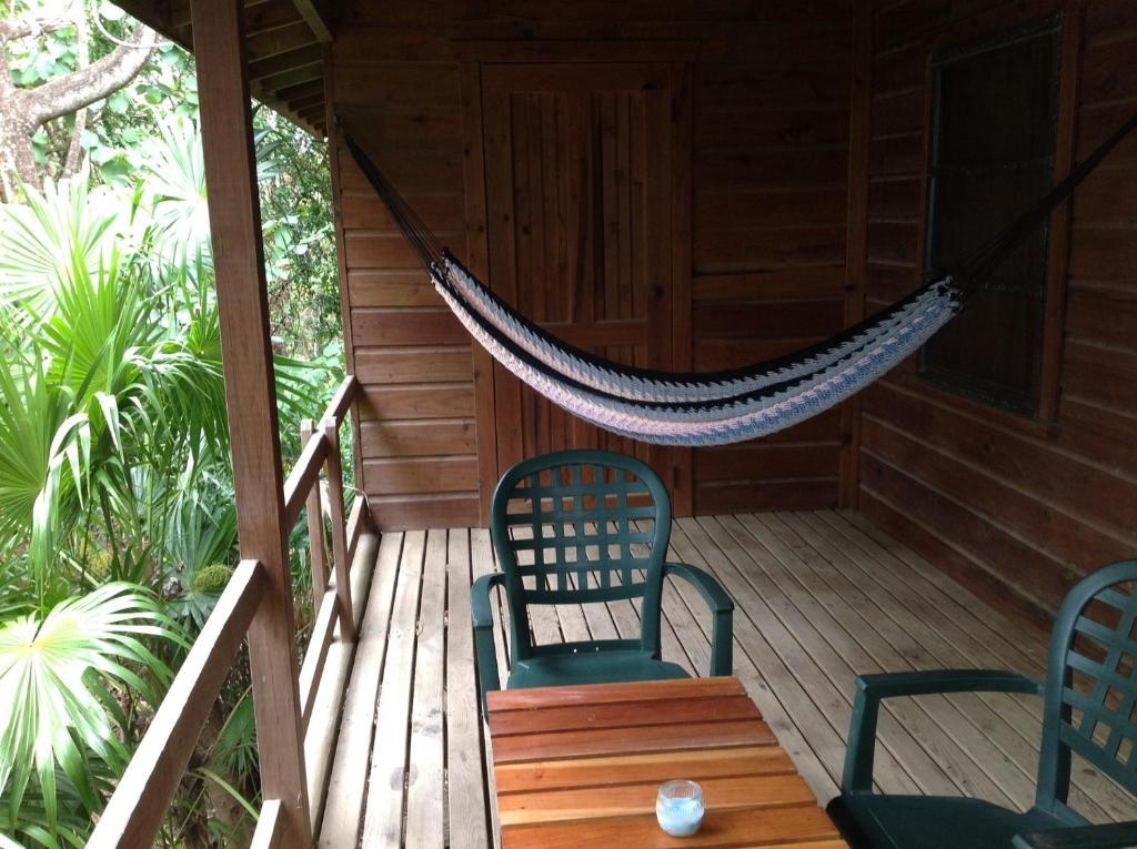 Half Moon Resort (Adults Only) West End Exteriör bild