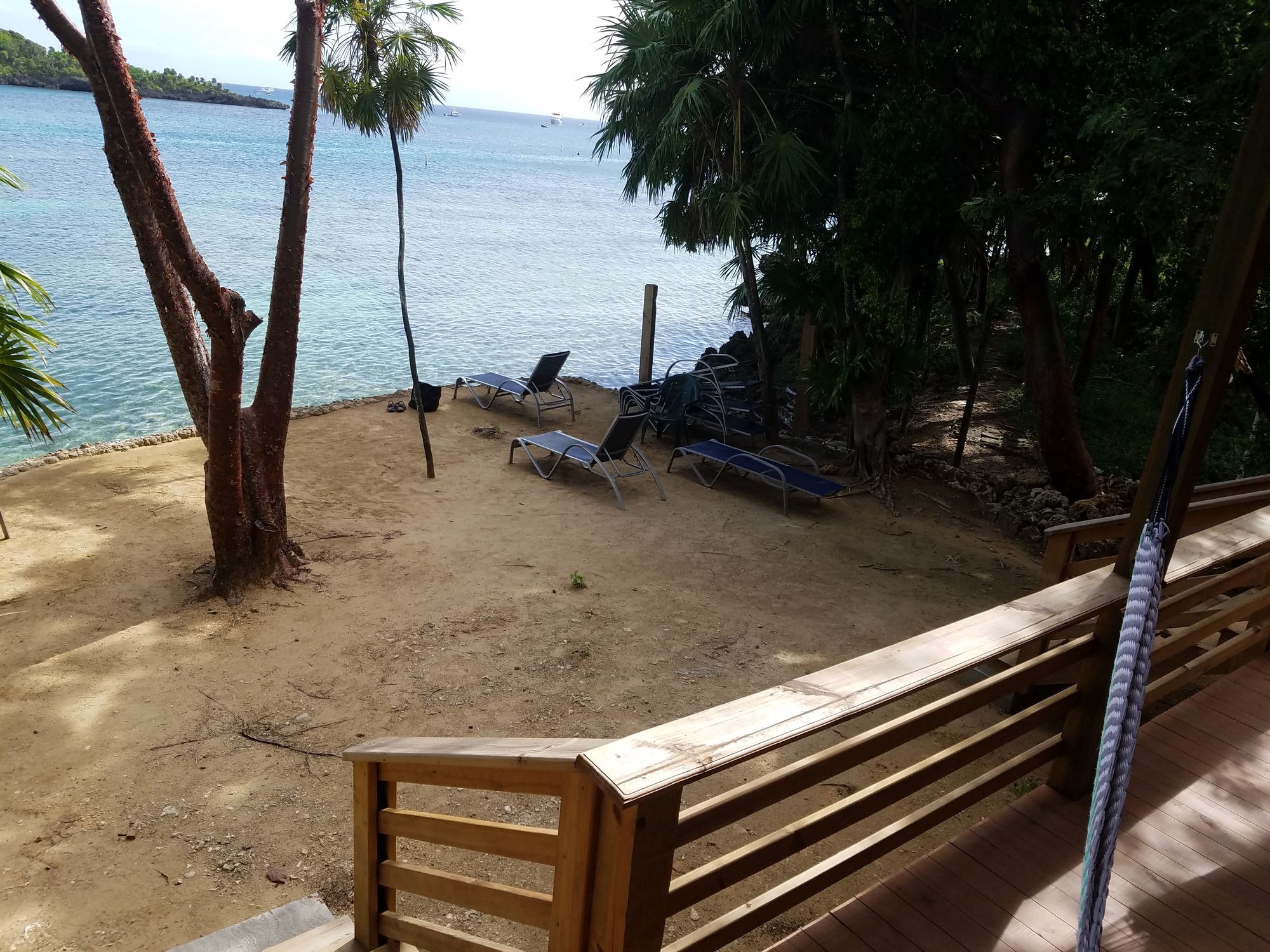 Half Moon Resort (Adults Only) West End Exteriör bild
